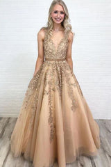 A Line V Neck Tulle Lace Applique Prom Dress with Beading Puffy Party Dress