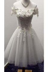 A-line Off-the-shoulder Tulle Homecoming Appliqued Short Prom Dress With Bow