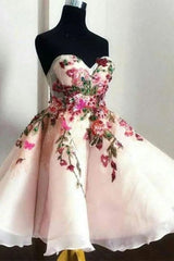 A Line Sweetheart Tulle Homecoming Dress with Flowers Cute Puffy Mini Prom Gown