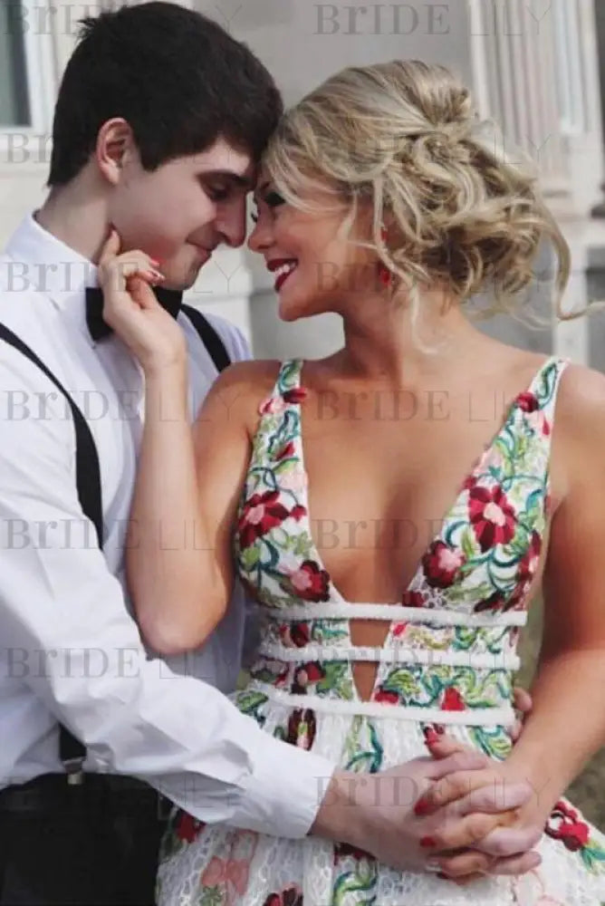 A Line V Neck Ivory Lace Prom Dress Flowers Evening Dresses with Appliques