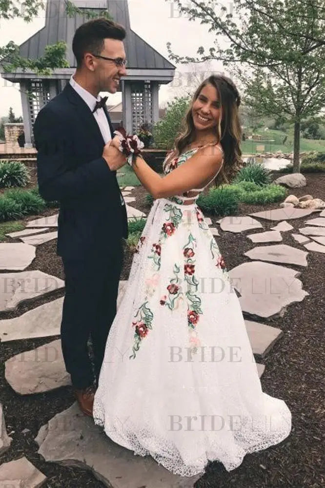 A Line V Neck Ivory Lace Prom Dress Flowers Evening Dresses with Appliques