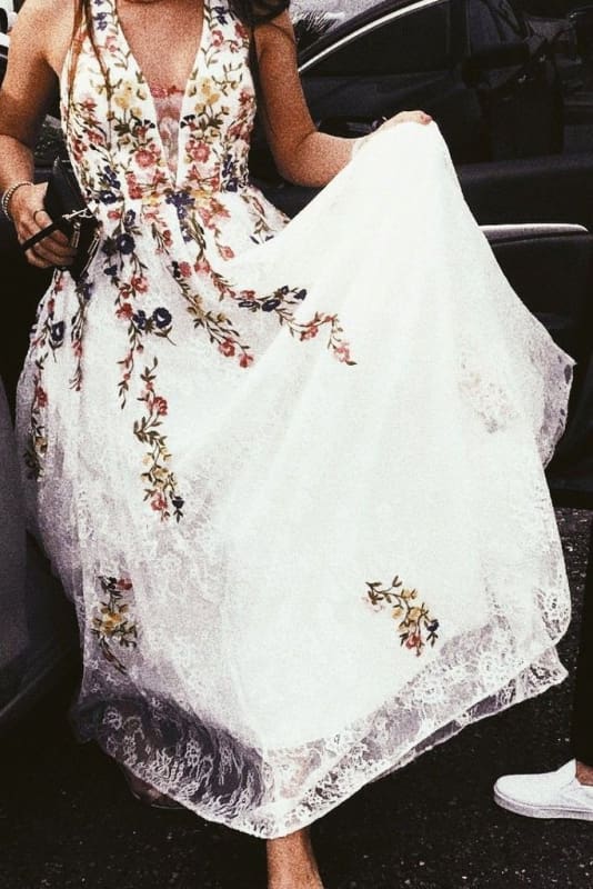 A Line V Neck Sleeveless Prom Dress with Appliques Party Dresses
