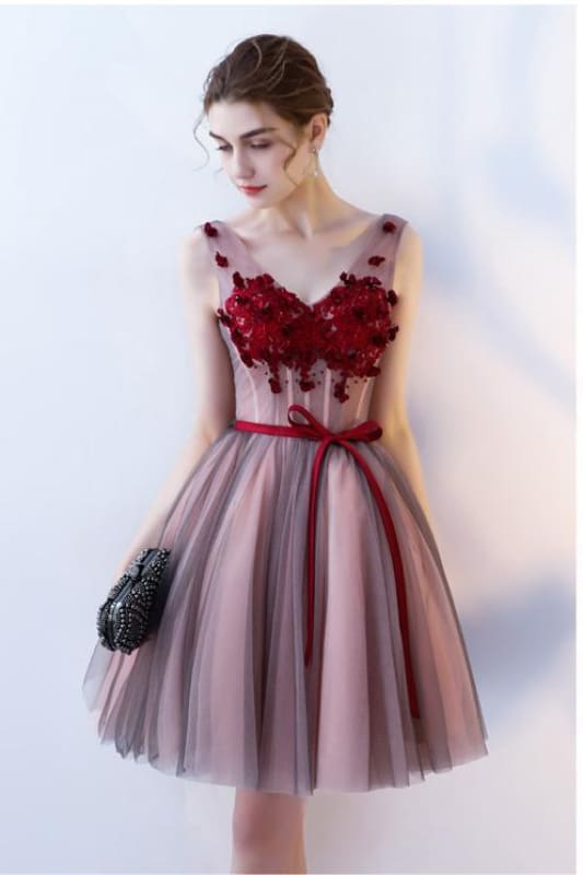 A Line V Neck Sleeveless Tulle Short Homecoming Dress with Flowers