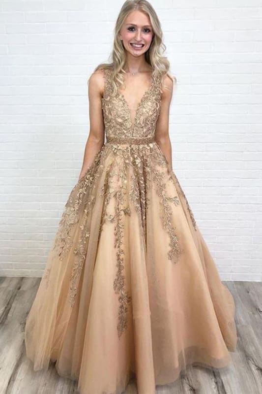 A Line V Neck Tulle Lace Applique Prom Dress with Beading Puffy Party Dress